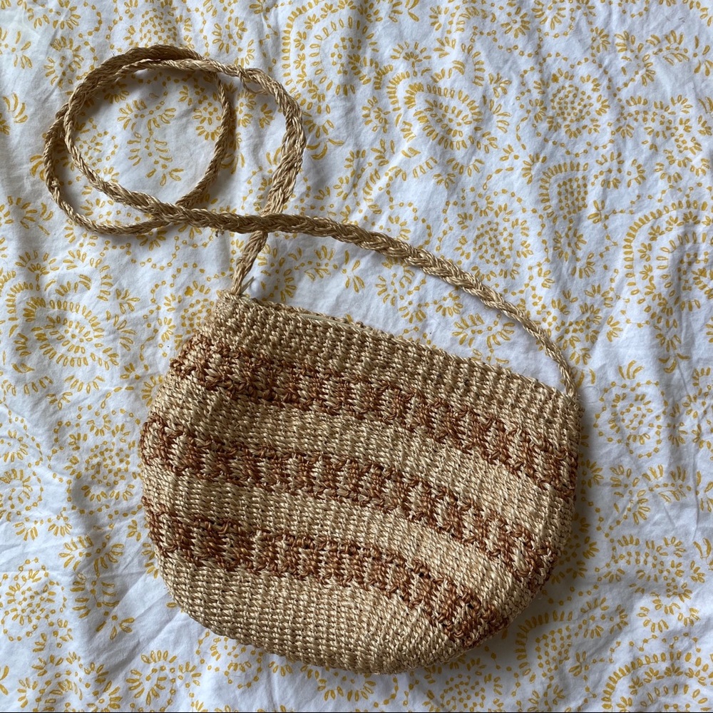 Wicker Purse - Picture 4 of 6